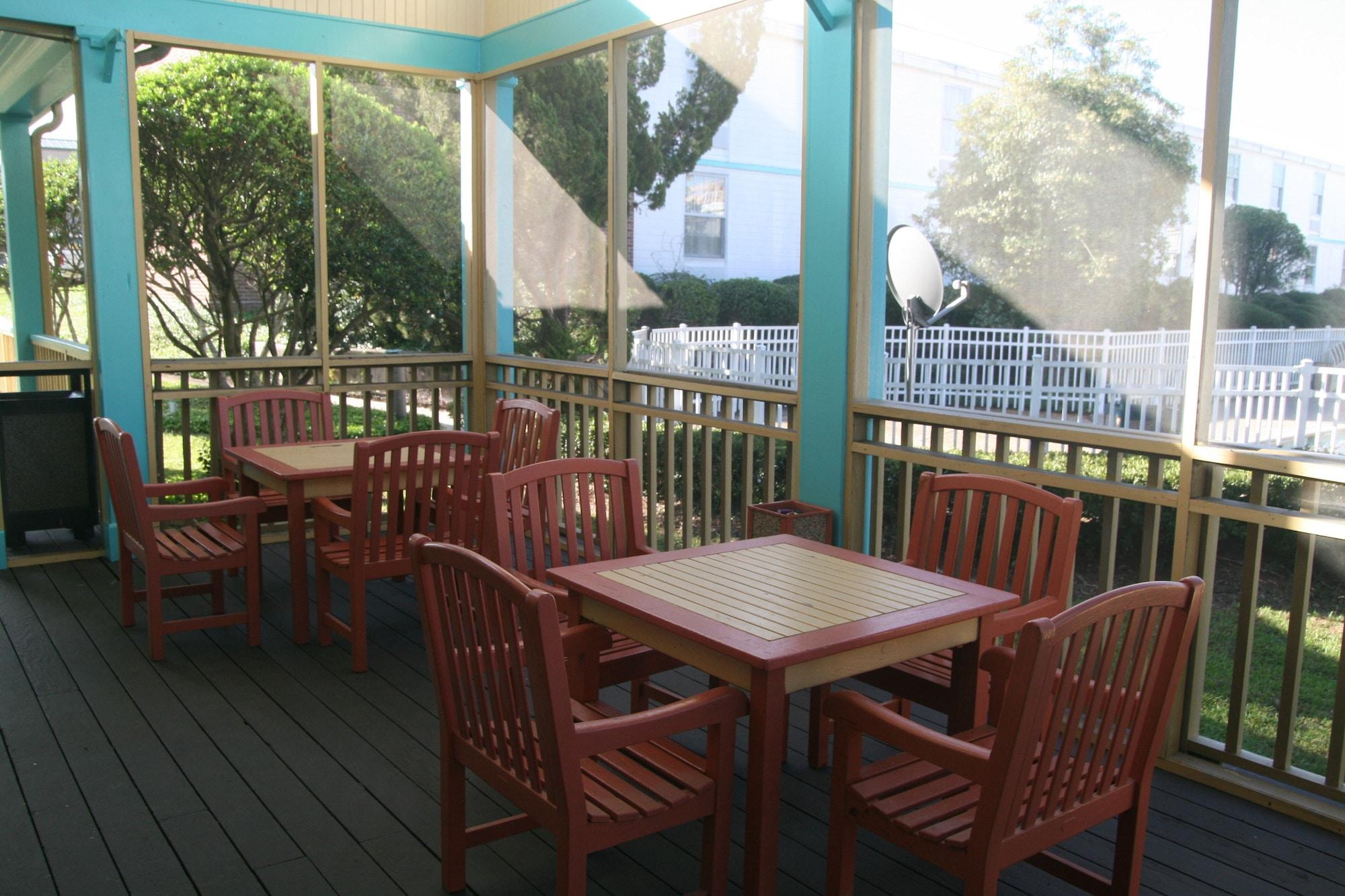 Howard Johnson By Wyndham Hattiesburg Exterior photo