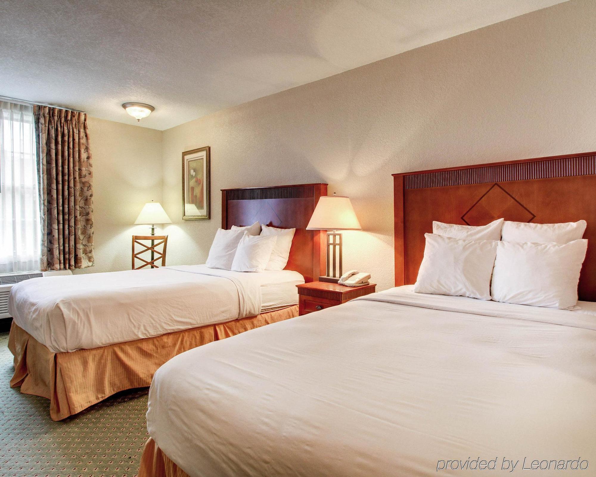 Howard Johnson By Wyndham Hattiesburg Exterior photo