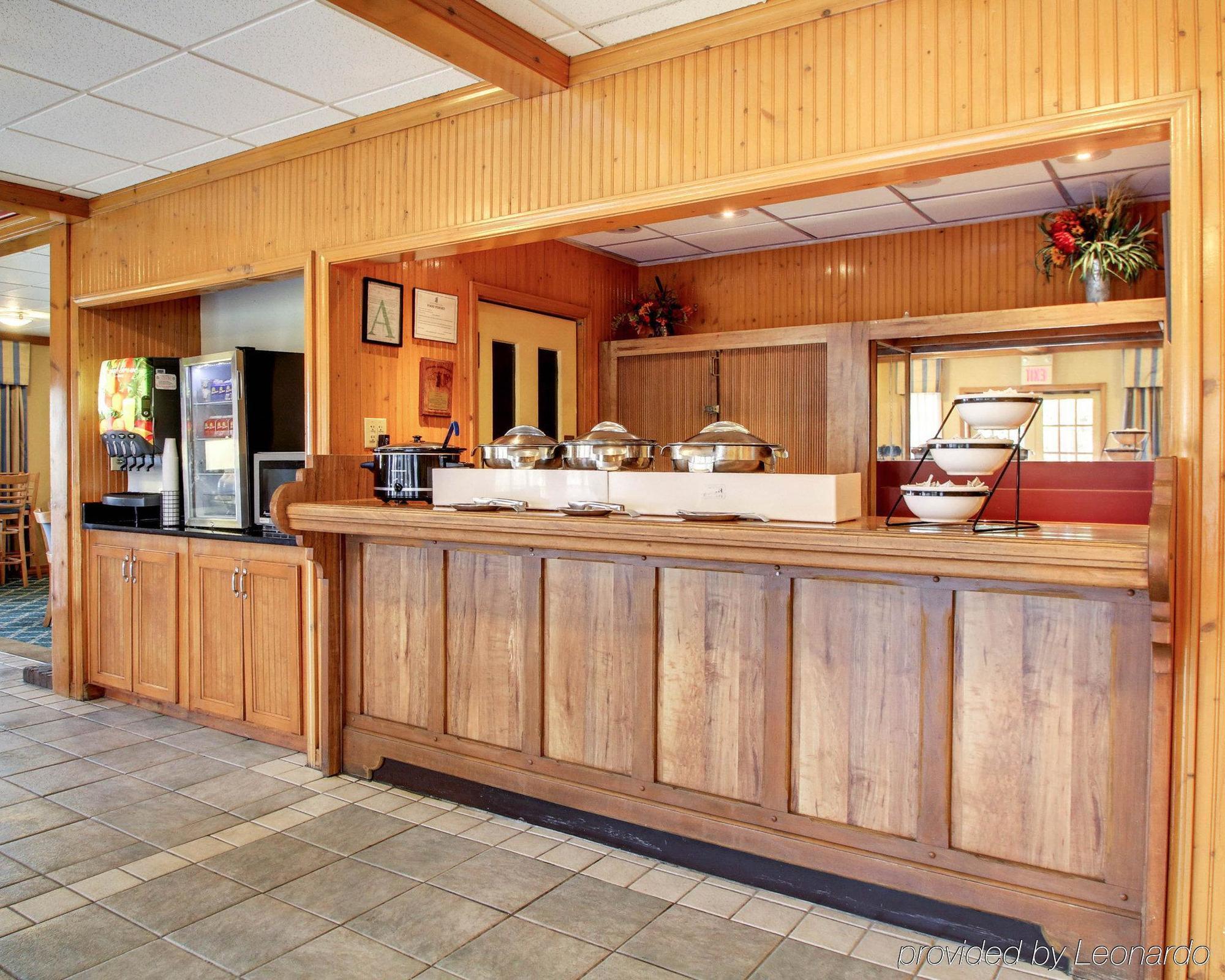 Howard Johnson By Wyndham Hattiesburg Exterior photo