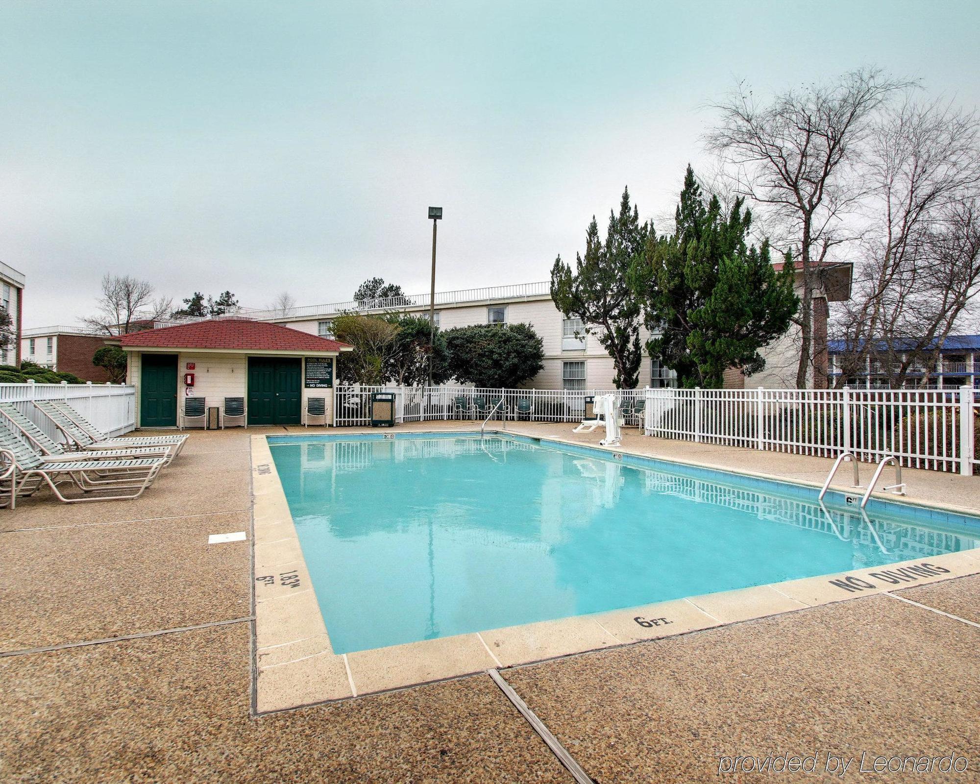 Howard Johnson By Wyndham Hattiesburg Exterior photo
